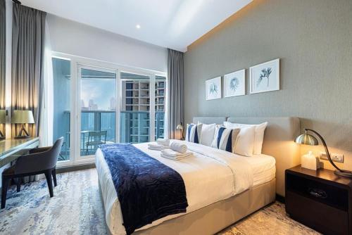 Contemporary Studio in Business Bay - Burj Khalifa View - Gym & Pool
