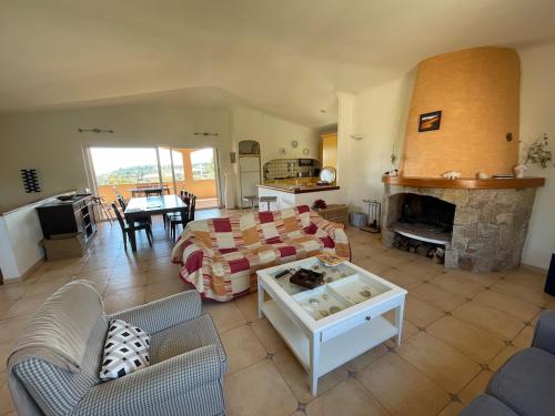 Maison Bon Aria familiale vue mer 5 min plages