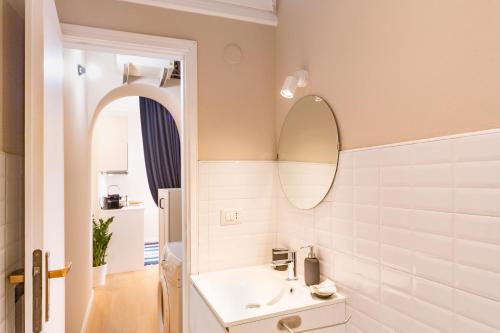 Just Urban Stays - Cozy 1-BR Apartment near Navigli & Metro M2