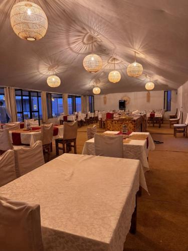 Χώρος καθιστικού στο Mariana luxury camp