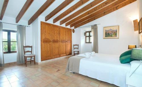 Villa Son March Petit by Sealand Villas