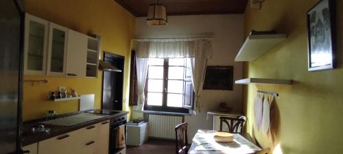 Kuchyň nebo kuchyňský kout v ubytování Villa Luce San Miniato