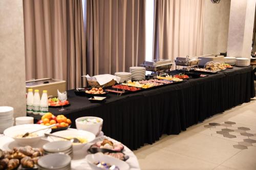 Hrana v oz. blizu hotela