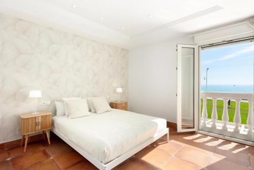 Casa con encanto frente al mar