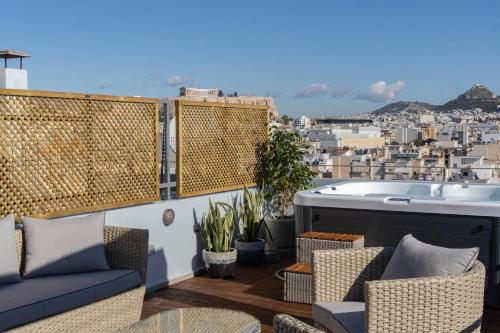 Acropolis Sky Retreat Jacuzzi & 3BR Maisonette