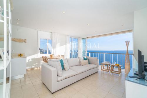 Milenial Immo Endless Sea Views Roses Parking