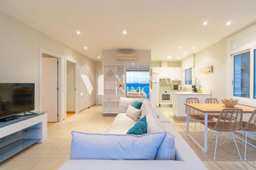 Milenial Immo Endless Sea Views Roses Parking
