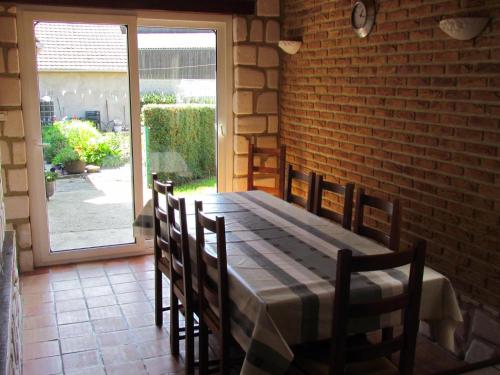 Fotografie z fotogalerie ubytování Maison avec jardin clos, proche de Montreuil sur Mer, activités familiales, animaux acceptés, wifi inclus - FR-1-376-97 v destinaci Hubersent