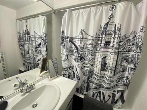 Ένα μπάνιο στο Superbe studio en coeur de station