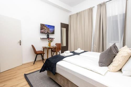 Designer new Apartment near centre