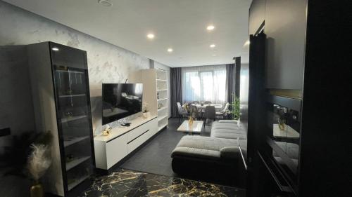 Μια τηλεόραση ή/και κέντρο ψυχαγωγίας στο Golden Pearl of Luxury - Burgas