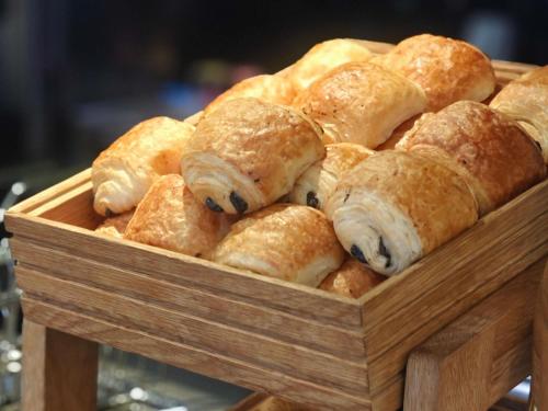 ホテルの敷地内または近くでの食事または食べ物