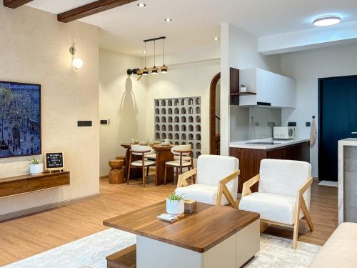 Köök või kööginurk majutusasutuses My Villa Noa - Direct Pool Access Staycation