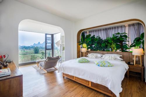 Postel nebo postele na pokoji v ubytování Cozy Mountain Retreat