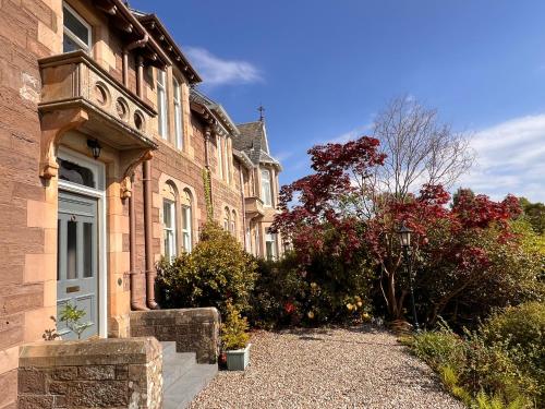 Το κτήριο όπου στεγάζεται  το διαμέρισμα