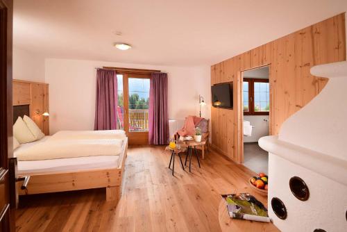 Gallery image of Hotel Tirolerhof in Terento