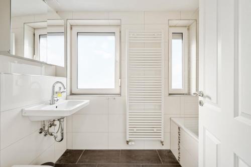 Et badeværelse på GU03 Monteursunterkunft in Griesheim!