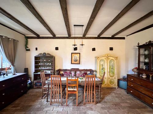 Φωτογραφία από το άλμπουμ του Entire House @Saschiz 130 σε Saschiz