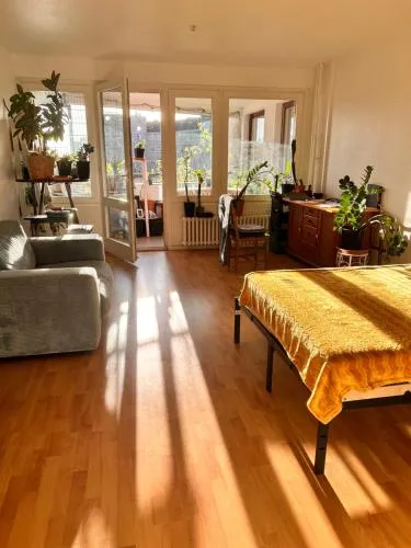 1 Zimmer mit Aussicht und 1 Zimmer mit Balkon in 4 Zimmer Wohnung, Szene, Parks und Top Lage photo 30