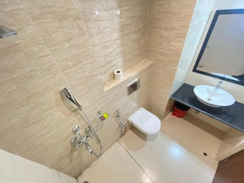 Ένα μπάνιο στο The Imperia