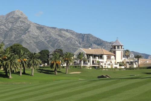 Lorcrimar III close to Puerto Banus, and the beach