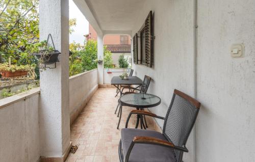 Gorgeous Apartment In Porec With Wifi