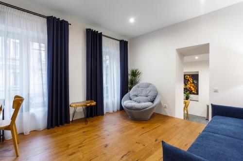 Χώρος καθιστικού στο 15 Hretska Street