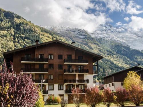 Appartement avec balcon, parking et animaux acceptés à Chamonix