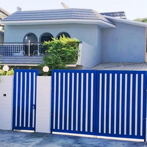 Hoone, kus villa asub