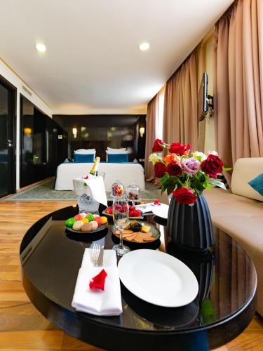 Еда / где поесть недалеко от отеля