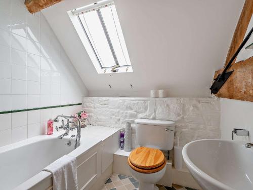 Et badeværelse på 3 Bed in Stratford-upon-Avon 54081