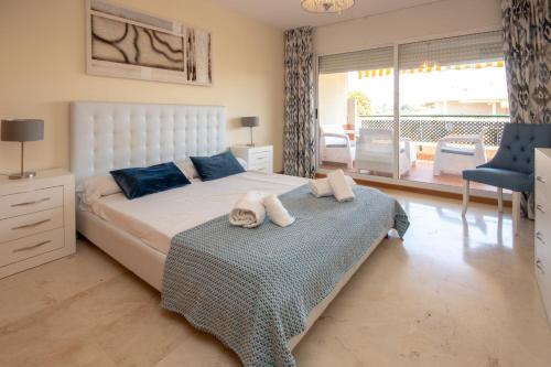 Spacious Penthouse Guadalmina, San Pedro