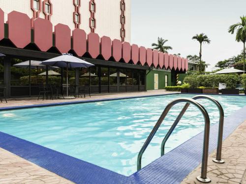 Басейн в ibis Douala або поблизу