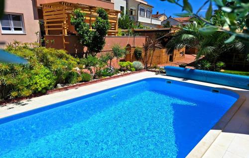 Amazing Apartment In Medulin With Wifi
