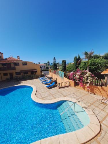 Beautiful Apartment Elite Palace in Jardines del Duque