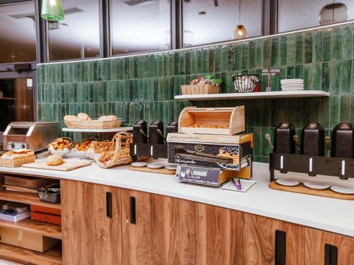 Jídlo v hotelu nebo okolí