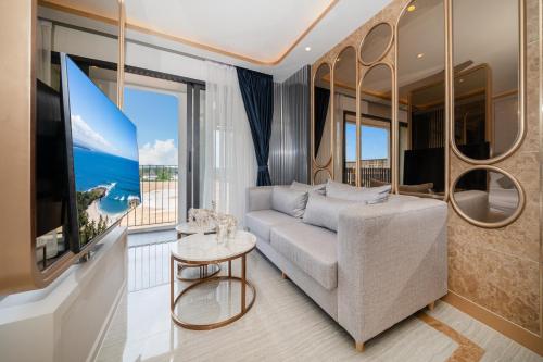 Postel nebo postele na pokoji v ubytování Apartments Bellevue Lagoon Phuket near Laguna