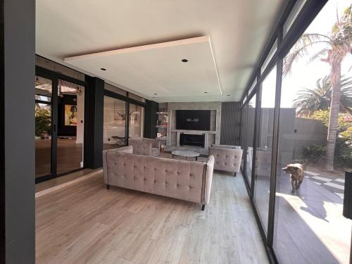 Istumisnurk majutusasutuses 2 on Aurora Island