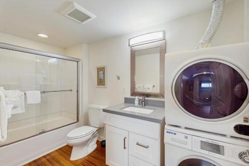 Ένα μπάνιο στο Pacific Blue