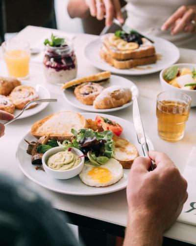 Hrana v oz. blizu hotela