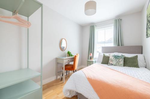 Ένα ή περισσότερα κρεβάτια σε δωμάτιο στο Cosy apartment in the heart of ballyclare