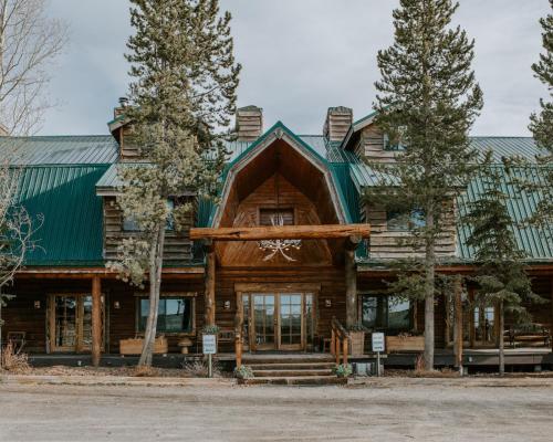 Tòa nhà nơi nhà nghỉ nhỏ tọa lạc