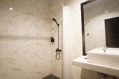 Afbeelding uit fotogalerij van Fhandika Boutique Inc. in Geutieue