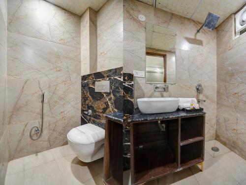 Koupelna v ubytování Hotel Royal Rosette with free Wi-Fi Near New Delhi Railway Station and Connaught Place