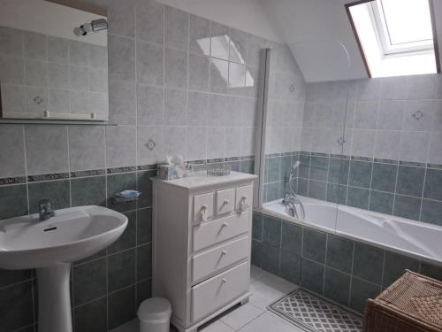 Koupelna v ubytování La croix d'asquins