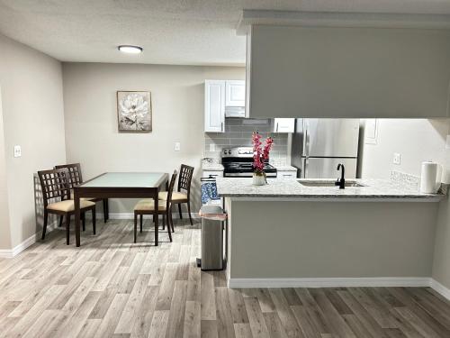 Billede fra billedgalleriet på A full-fledged apartment with overlooking the lake i Tampa