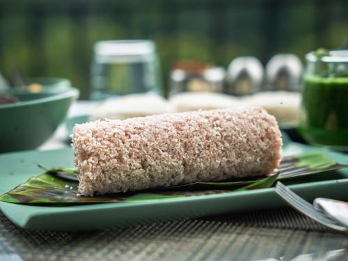 Comida en o cerca de este hotel