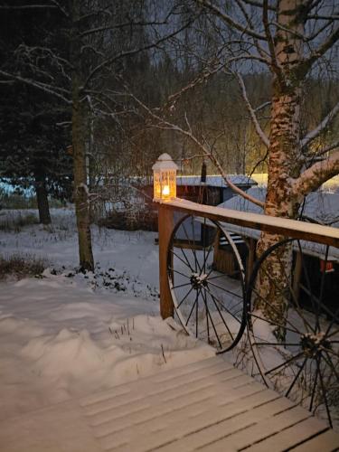 A room (or 2 or 3) in a Lapland House of Dreams v zimě