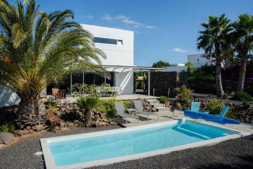 Majanicho Rock - villa with heated pool