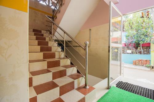 Gallery image of Hotel O K.s.lodge in Tribhuvanam